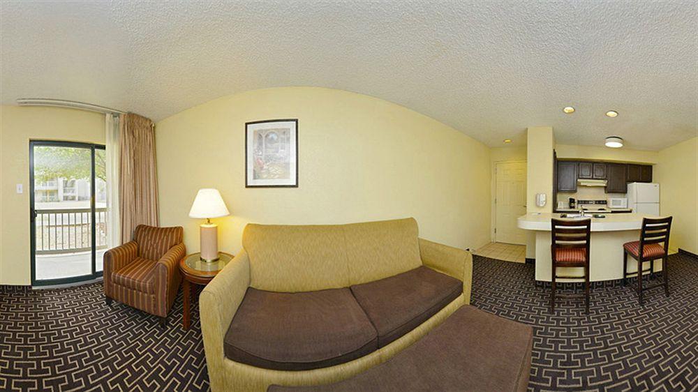 Americas Best Value Inn & Suites Extended Stay - טולסה מראה חיצוני תמונה