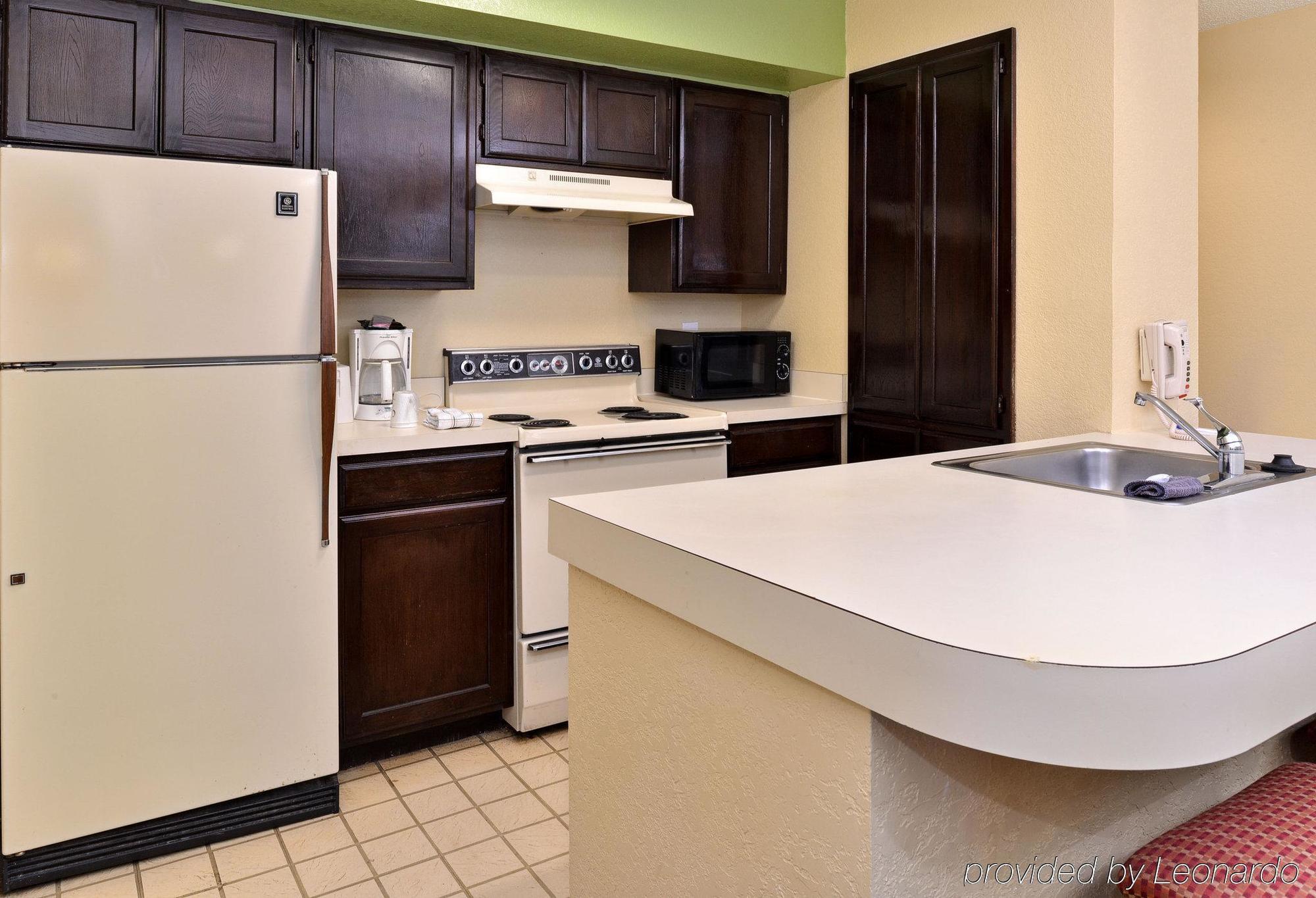 Americas Best Value Inn & Suites Extended Stay - טולסה מראה חיצוני תמונה