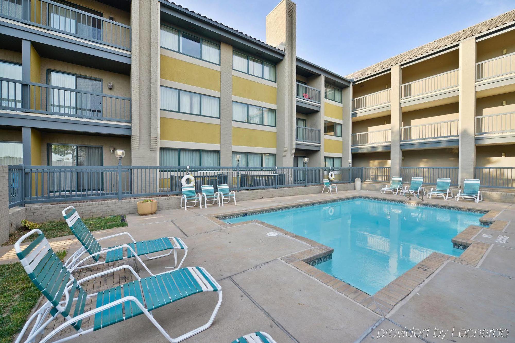 Americas Best Value Inn & Suites Extended Stay - טולסה מתקנים תמונה